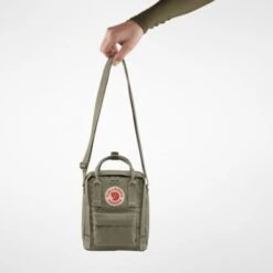 Fjallraven Fjällräven Kanken Sling Shoulderbag Corn -Stijlvolle Tassen 5 f23797 fw19 fvra kanken sling fjaellraeven 21 3 7