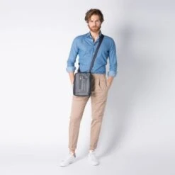 Piquadro Urban IPad 10.5"/ IPad 9.7" Crossbody Bag Black/Grey Blue -Stijlvolle Tassen ca1816ub00 grbo dett10 1