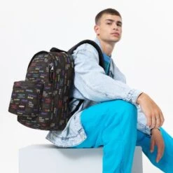 Eastpak Out Of Office Rugzak Nostalgia Black -Stijlvolle Tassen ek000767 9a6 alt004 uc216832 mhigh