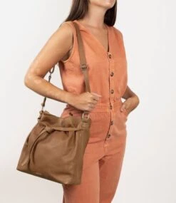 Cowboysbag Le Femme Handbag Alpine Fawn -Stijlvolle Tassen handbag alpine3342 000521 fawn 5