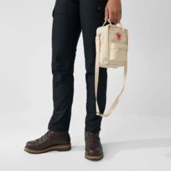 Fjallraven Fjällräven Kanken Sling Shoulderbag Light Oak -Stijlvolle Tassen kanken sling 23797 115 f detail fjr