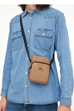 Lefrik Tokyo Crossbody Schoudertas Camel 10 Lefrik Tokyo Crossbody Schoudertas Camel -Stijlvolle Tassen lefrik aw22 220255