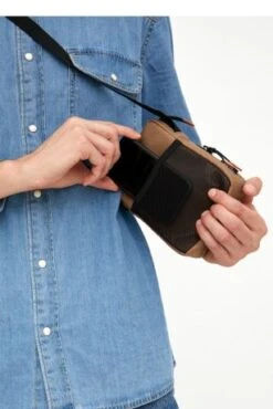 Lefrik Tokyo Crossbody Schoudertas Camel 9 Lefrik Tokyo Crossbody Schoudertas Camel -Stijlvolle Tassen lefrik aw22 220269